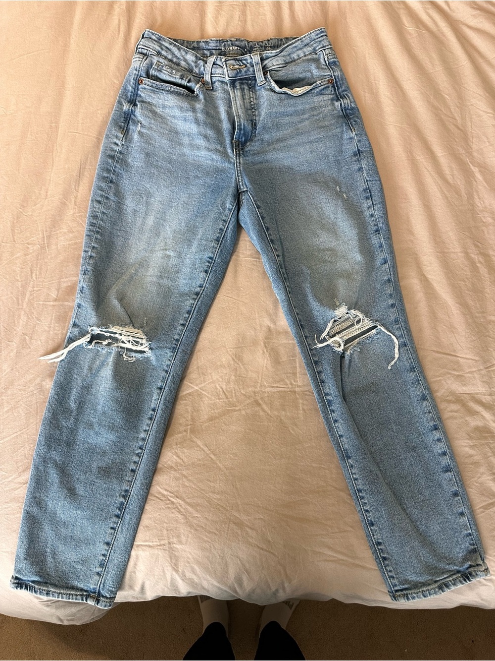 Old Navy Light Blue Ripped High-Rise Women’s Jeans